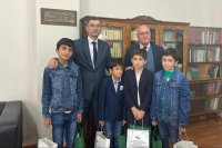 Посол доброй воли Абхазии Гудиса Агрба провел экскурсию для детей по Национальной библиотеке им. И.Г.Папаскир.