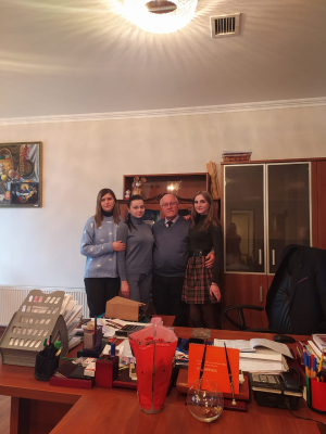 Студентки из Луганска в Национальной библиотеке им. И. Г. Папаскир